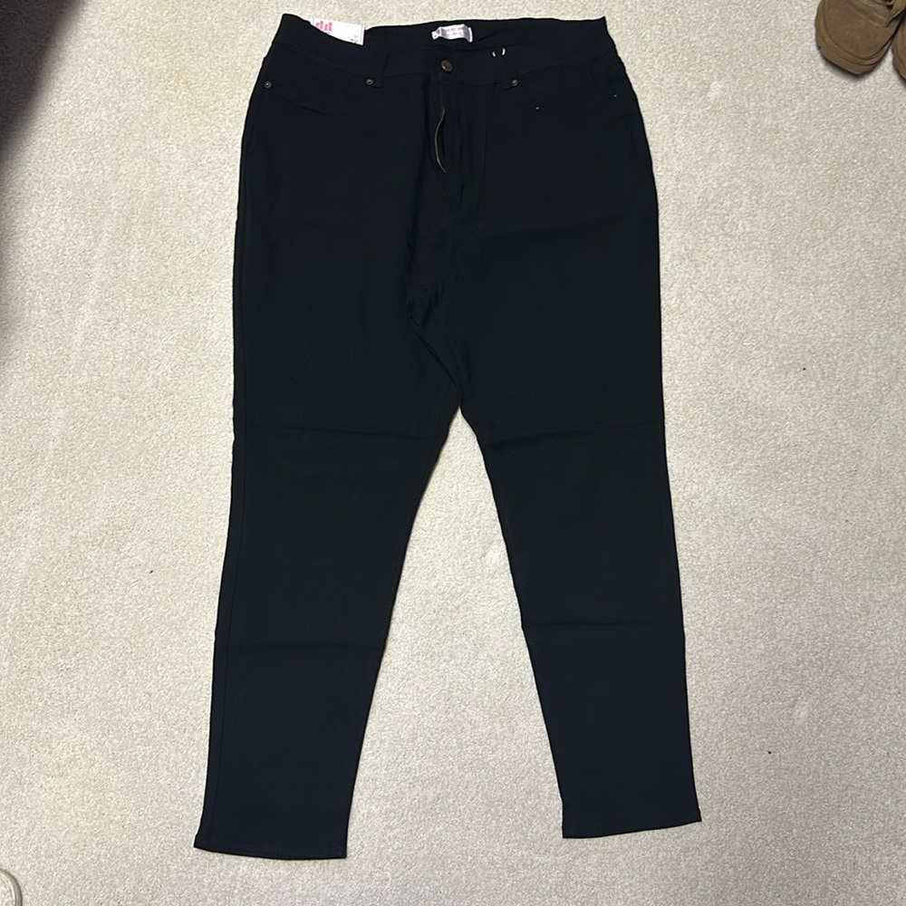 Black straight leg dress pant